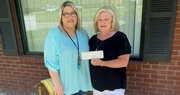 Floyd County Farm Bureau Women's Committee Helps Local Women's Shelter