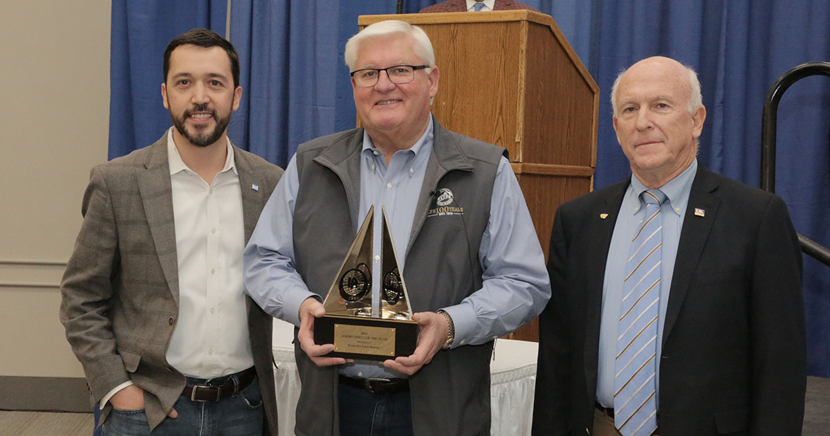 kentucky-farm-bureau-receives-2019-agribusiness-of-the-year-award