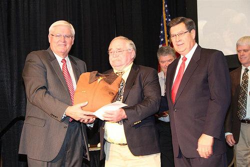 “Farmer Of The Year” Applications Now Being Accepted - Kentucky Farm Bureau